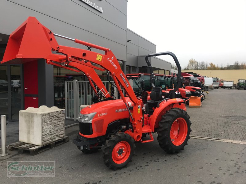 Kubota L1361 HST Mit Frontlader Kommunaltraktor Technikboerse At