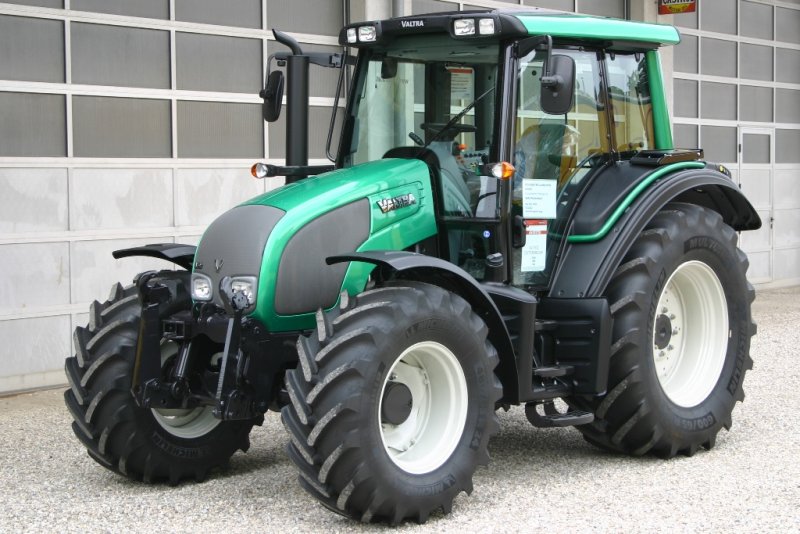 valtra n92