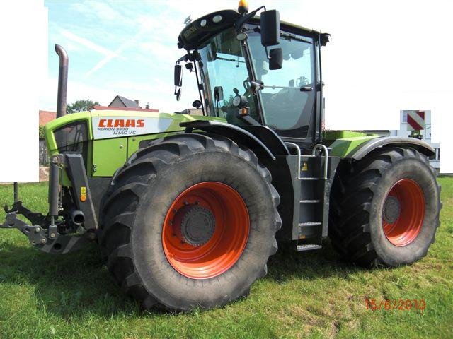 Traktor Claas Xerion 3300 Vc