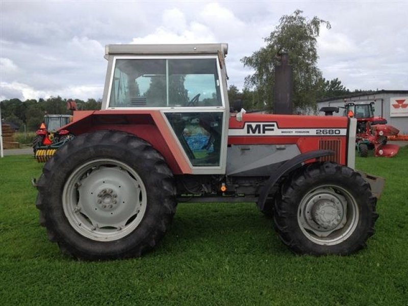 Massey Ferguson 2680 Tractor