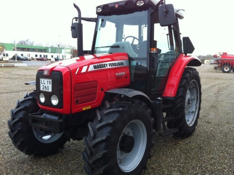 Massey Ferguson 5455 Dyna 4 Tractor 1679