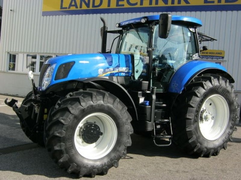 New Holland T7 250 Auto Command Tractor Technikboerse