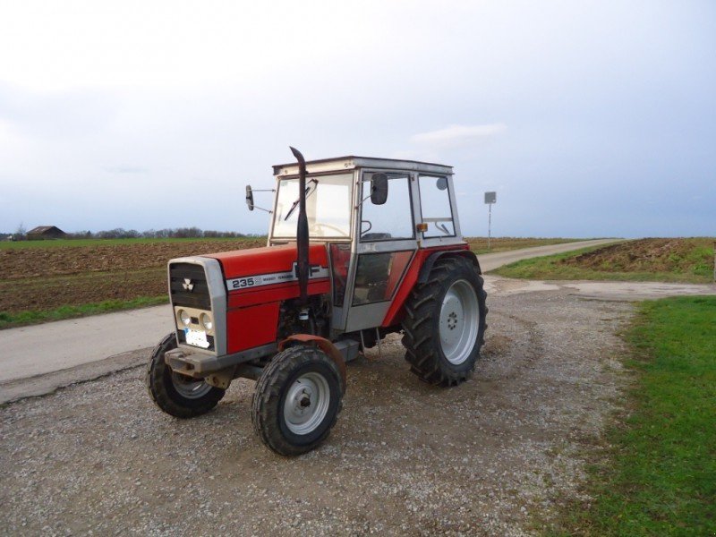 Massey Ferguson 235 S Tracteur