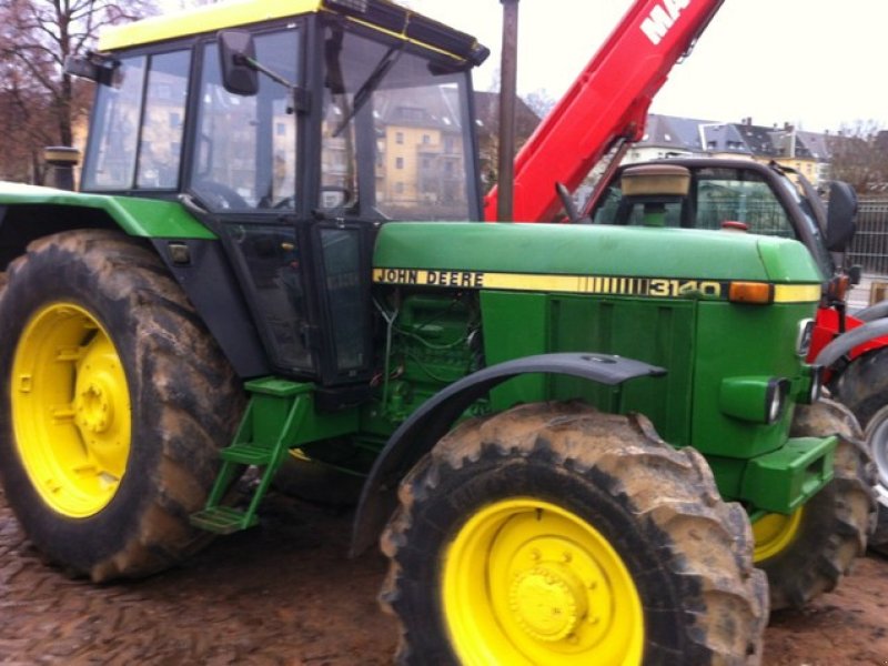 John Deere 3140 Tractor - Technikboerse.com