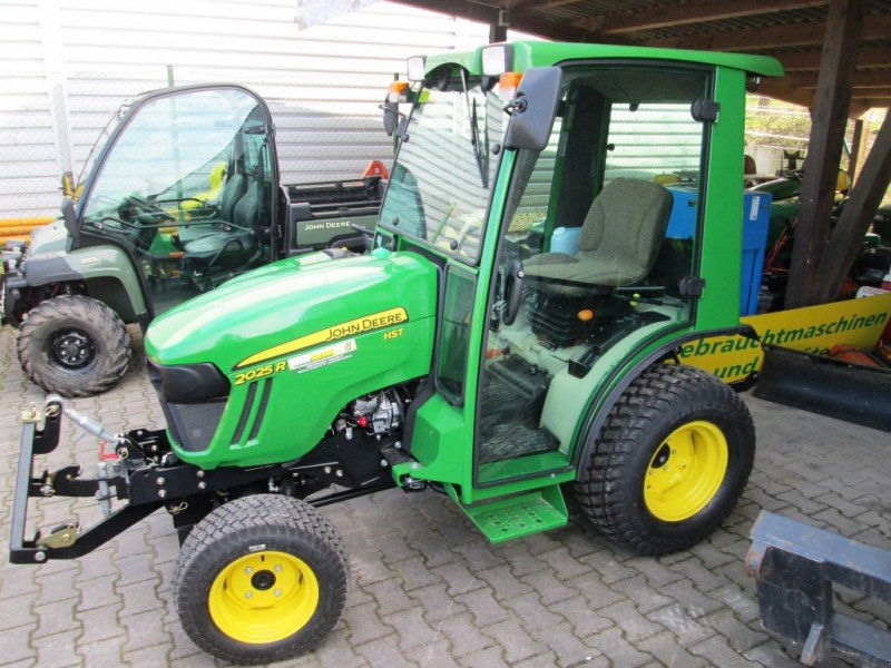 John Deere 2025R Kommunaltraktor