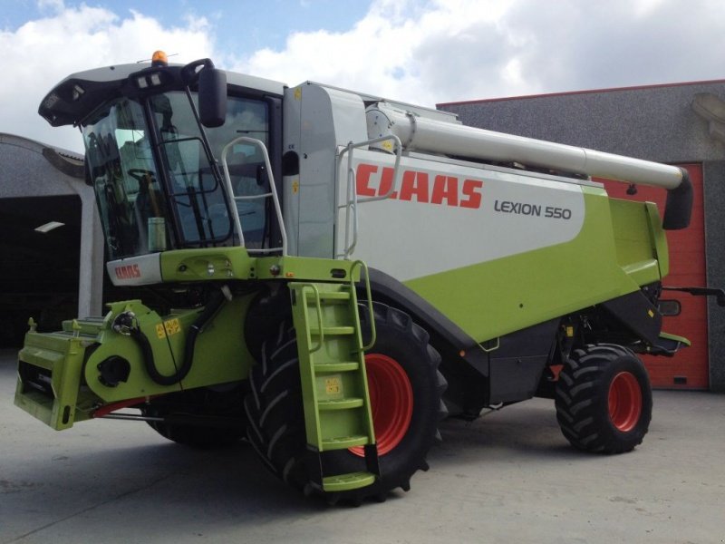 Claas Lexion 550 Combine Harvester 1588