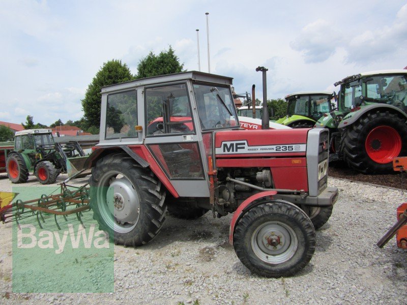 Massey Ferguson MF 235 S Tracteur