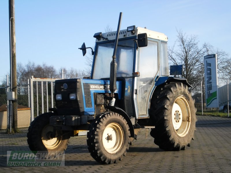 New Holland 3435 Tractor - technikboerse.com