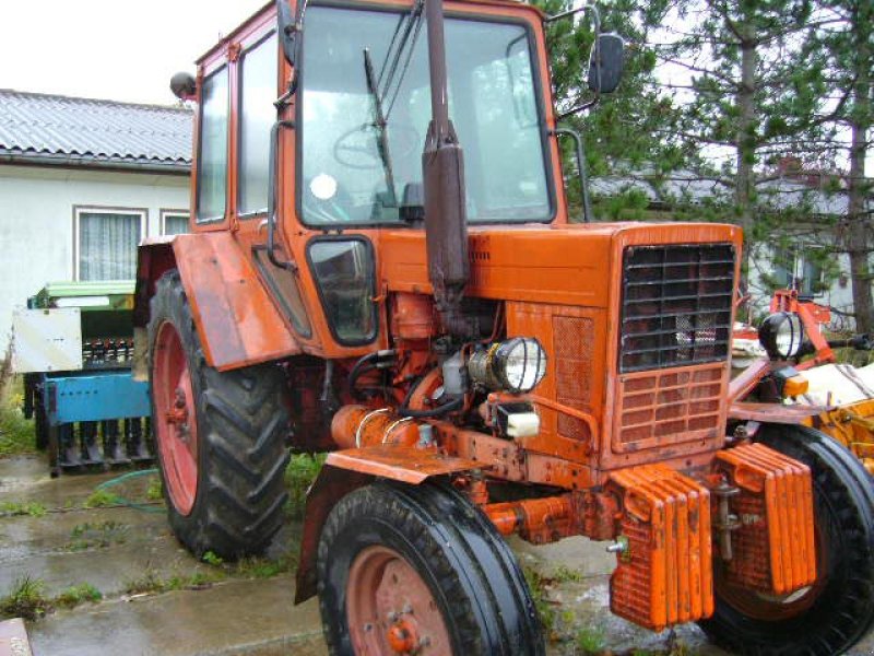 Belarus MTS 570 Tractor - Technikboerse.com