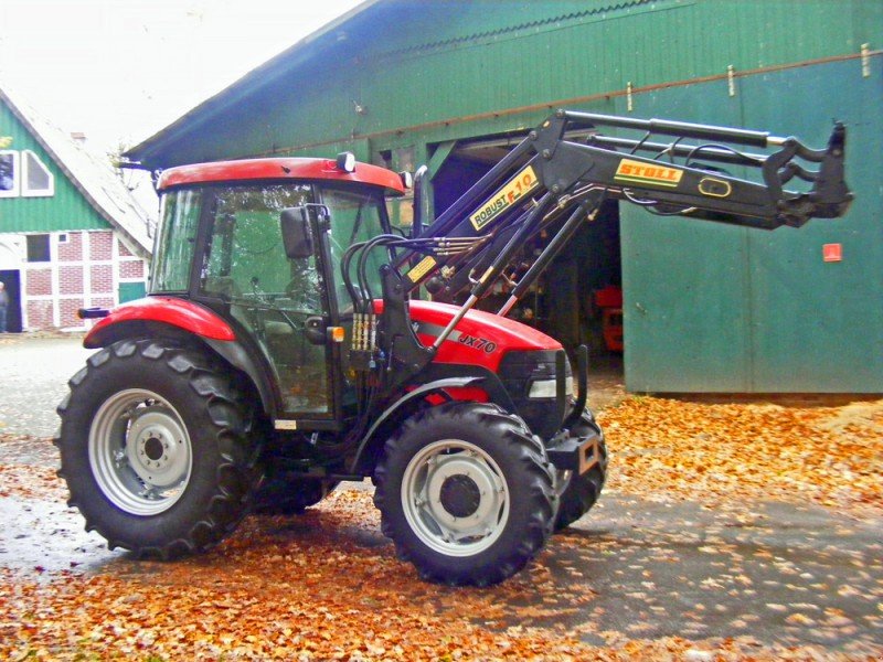 Case IH JX 70 A + Frontlader Traktor - Technikboerse.com