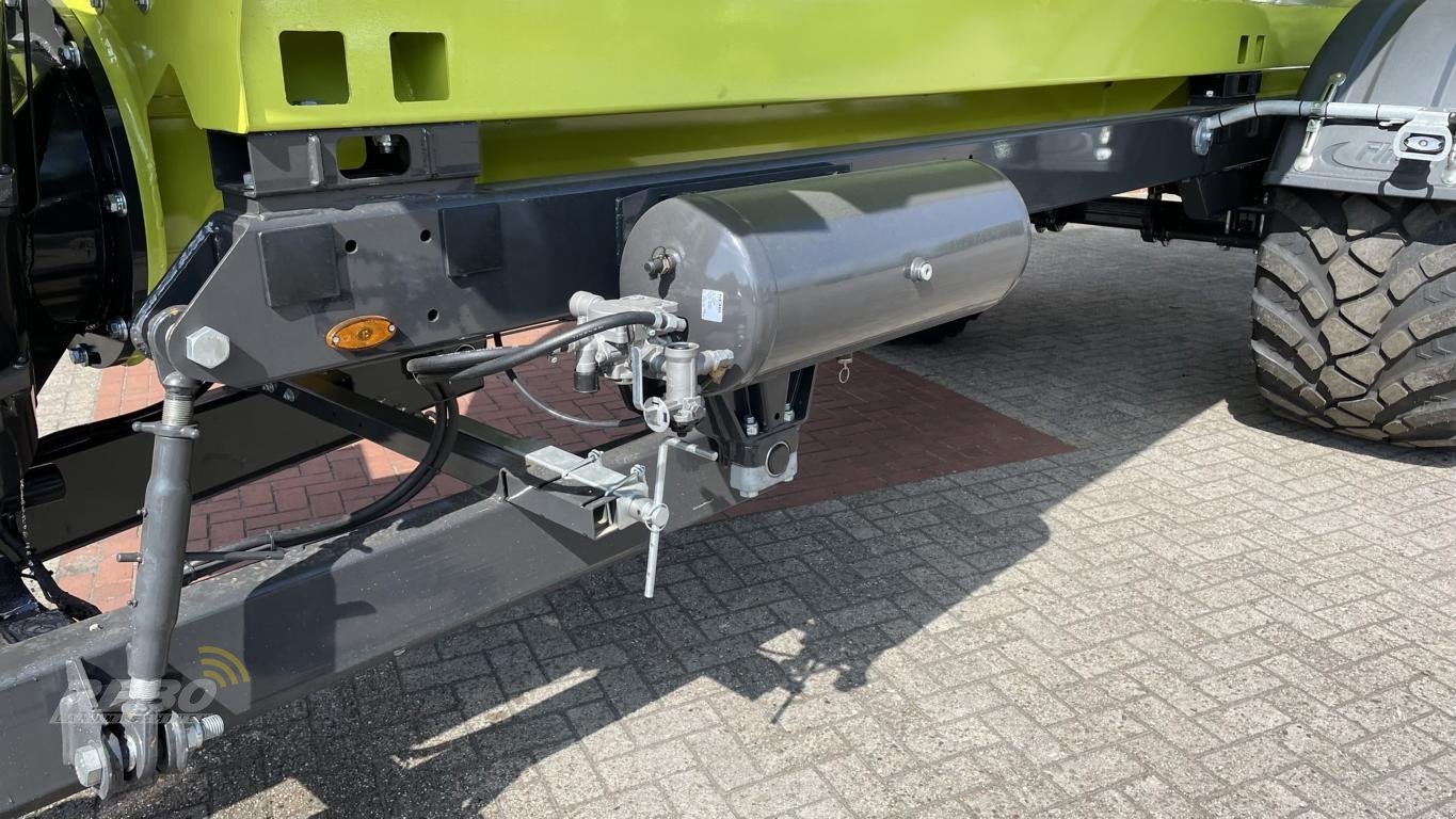 Überladewagen des Typs Fliegl VARIO ULW 25, Neumaschine in Neuenkirchen-Vörden (Bild 15)