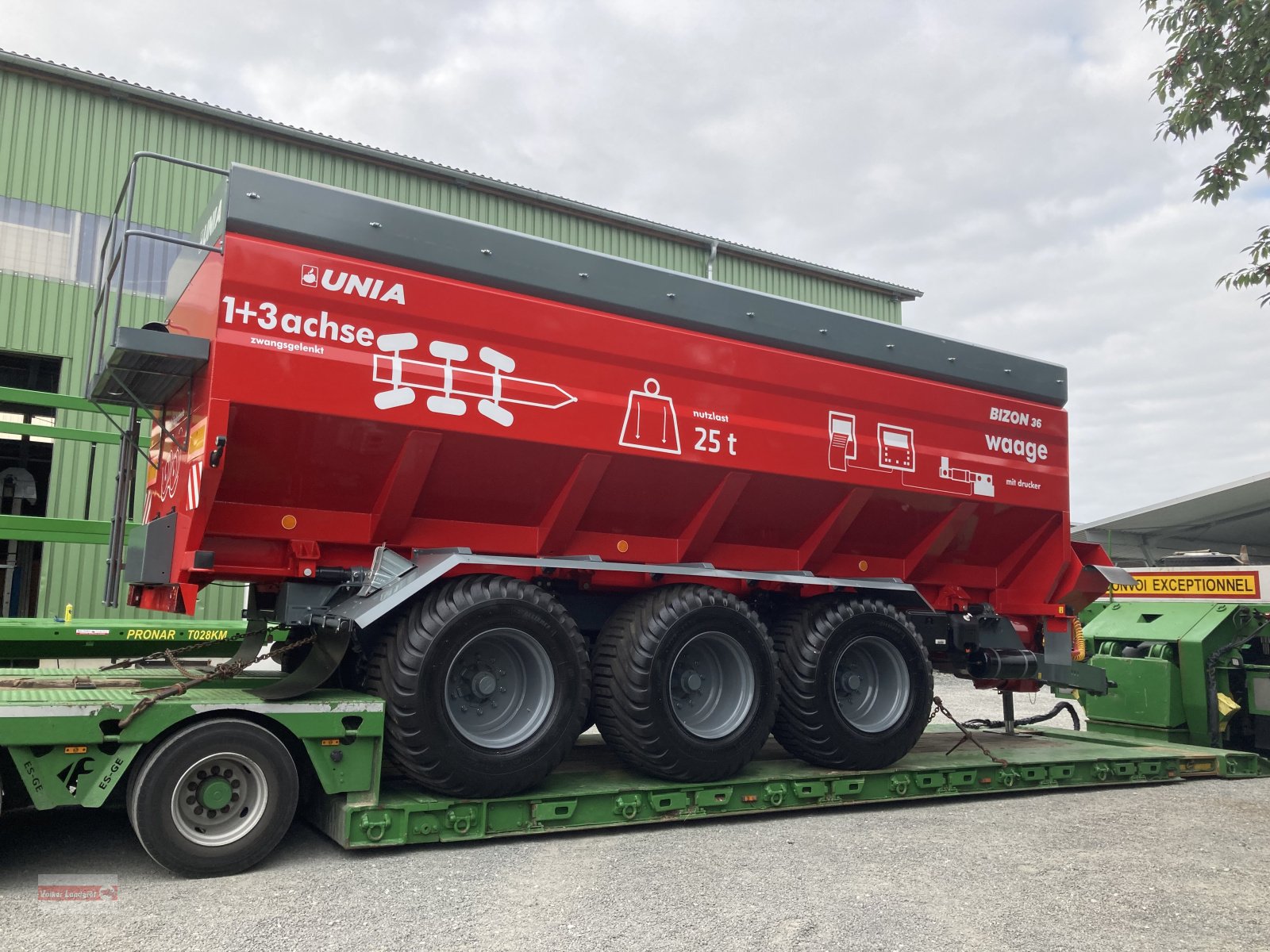 Überladewagen van het type Unia BIZON 36, Neumaschine in Ostheim/Rhön (Foto 12)