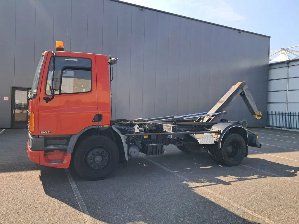 Abrollcontainer tipa DAF FA 65.210 ATi met haakarm, Gebrauchtmaschine u Groningen (Slika 5)