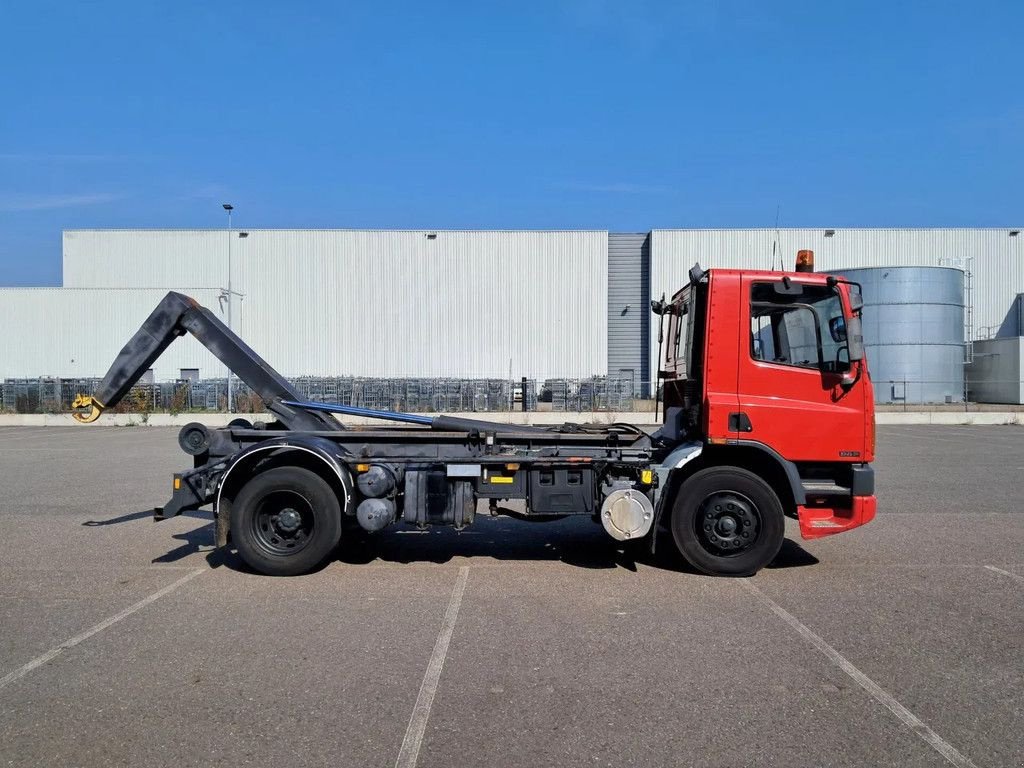 Abrollcontainer tip DAF FA 65.210 ATi met haakarm, Gebrauchtmaschine in Groningen (Poză 1)