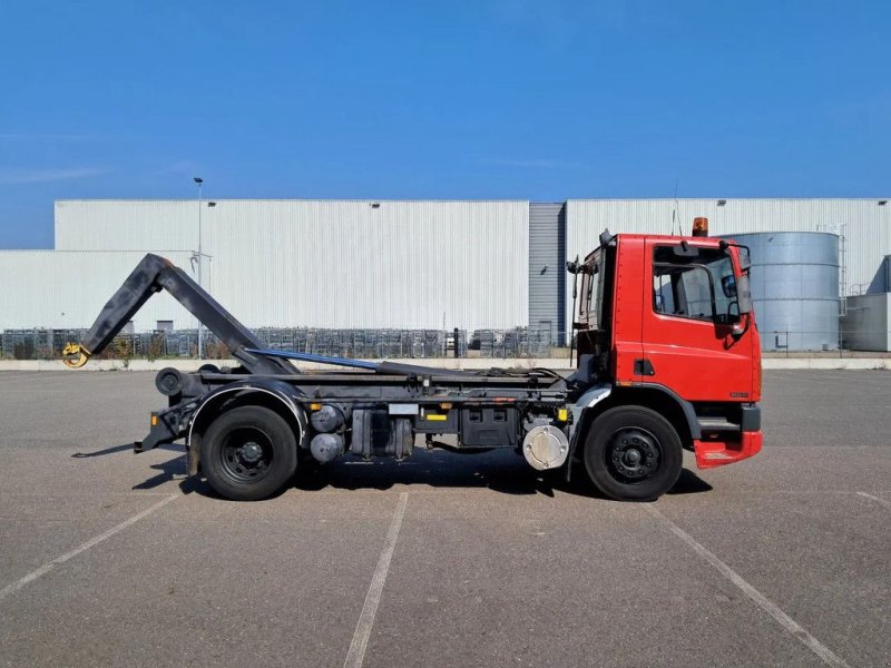 Abrollcontainer van het type DAF FA 65.210 ATi met haakarm, Gebrauchtmaschine in Groningen