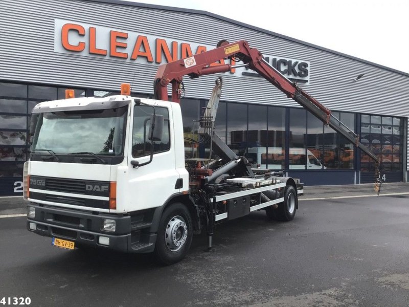 Abrollcontainer tip DAF FA 75.250 HMF 14 ton/meter laadkraan, Gebrauchtmaschine in ANDELST (Poză 1)