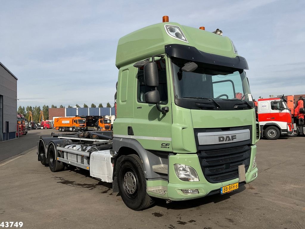 Abrollcontainer van het type DAF FAS CF 440 Euro 6 Hiab 21 Ton haakarmsysteem, Gebrauchtmaschine in ANDELST (Foto 3)