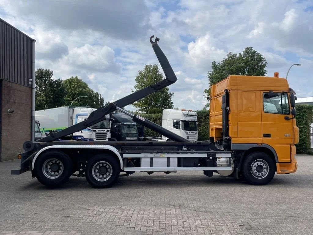 Abrollcontainer typu DAF XF 105 - 460 / Manual / Hooklift Haaksysteem Leebur / Euro5 / 6x, Gebrauchtmaschine v Ammerzoden (Obrázok 9)