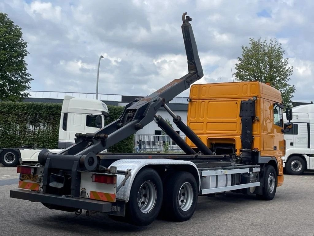 Abrollcontainer typu DAF XF 105 - 460 / Manual / Hooklift Haaksysteem Leebur / Euro5 / 6x, Gebrauchtmaschine v Ammerzoden (Obrázok 3)