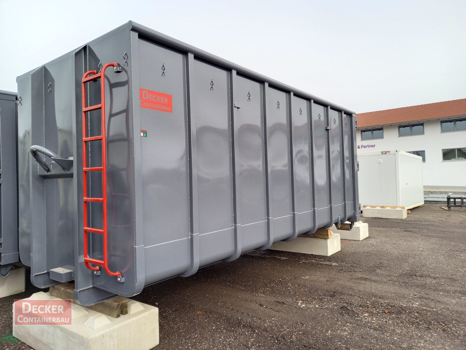 Abrollcontainer του τύπου Decker Container Abrollcontainer, NL 94377 Steinach, ab 5890 € netto, Neumaschine σε Steinach (Φωτογραφία 2)