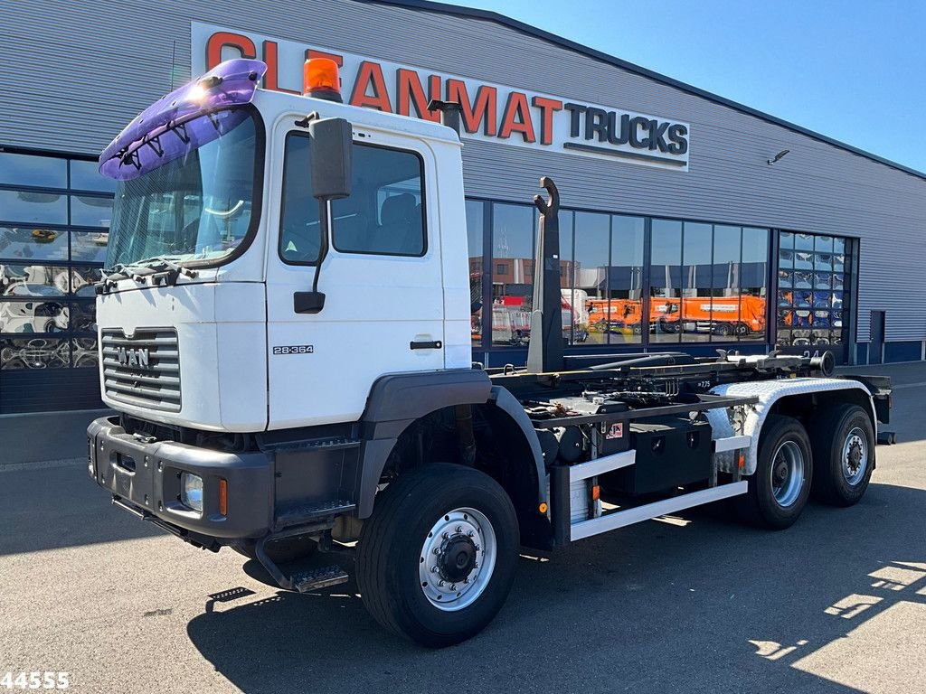 Abrollcontainer typu MAN 28.364 6x6 Manual AJK 20 Ton haakarmsysteem, Gebrauchtmaschine v ANDELST (Obrázok 2)