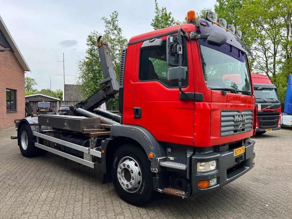 Abrollcontainer tipa MAN TGM 18.330 5M Marrel Hooklift Haakarm 393.540KM NL Truck!, Gebrauchtmaschine u Saasveld (Slika 2)