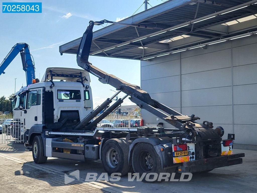 Abrollcontainer of the type MAN TGS 28.360 6X2 Hiab XR21Z61 Liftachse Automatic Euro 5, Gebrauchtmaschine in Veghel (Picture 2)