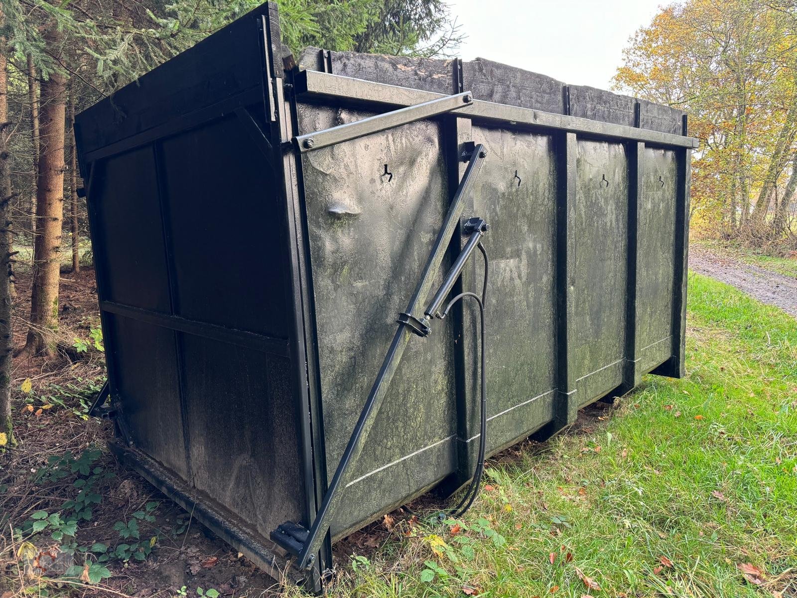 Abrollcontainer of the type MS Häckselcontainer Hydraulische Heckklappe Container Hakenlift, Gebrauchtmaschine in Tiefenbach (Picture 3)