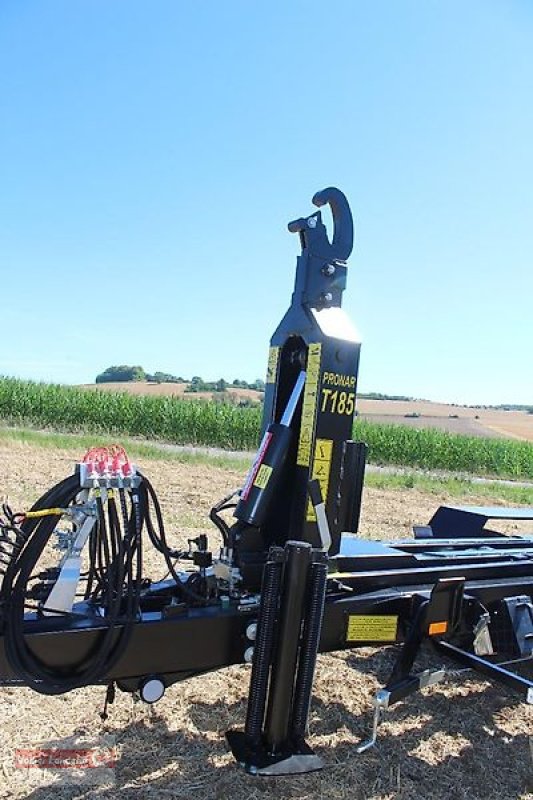 Abrollcontainer des Typs PRONAR T 185, Neumaschine in Ostheim/Rhön (Bild 4)