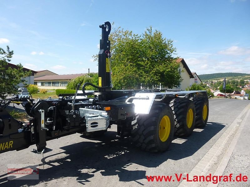 Abrollcontainer del tipo PRONAR T 386 Hakenliftanhänger, Neumaschine In Ostheim/Rhön