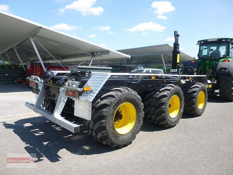 Abrollcontainer des Typs PRONAR T 386, Neumaschine in Ostheim/Rhön (Bild 3)