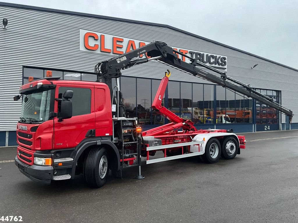 Abrollcontainer des Typs Scania P 320 Euro 6 Hiab 14 Tonmeter laadkraan, Gebrauchtmaschine in ANDELST (Bild 1)