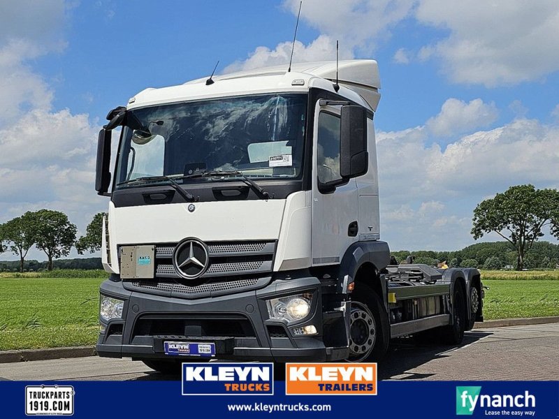 Abrollcontainer van het type Sonstige Mercedes Benz ACTROS 2543 6x2 steeraxle hook, Gebrauchtmaschine in Vuren (Foto 1)