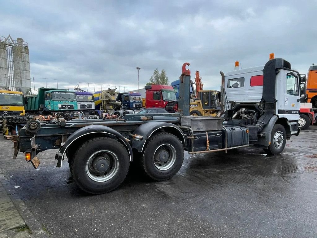 Abrollcontainer typu Sonstige Mercedes Benz Actros 2635 Hook 6x4 V6 Manual Gearbox Full Steel Big Axle's Goo, Gebrauchtmaschine v 'S-Hertogenbosch (Obrázok 7)