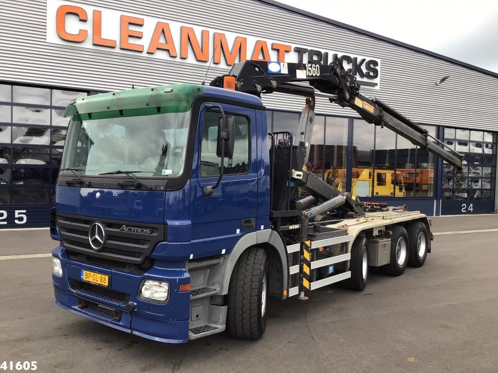 Abrollcontainer van het type Sonstige Mercedes Benz Actros 3241 8x4 HMF 15 ton/meter laadkraan, Gebrauchtmaschine in ANDELST (Foto 1)