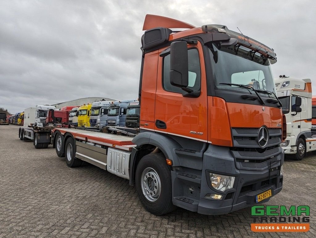 Abrollcontainer van het type Sonstige Mercedes Benz Antos 2845 6x2 Daycab Euro6 Haakarm 21T - Lift-As - Vangmuil (V6, Gebrauchtmaschine in Oud Gastel (Foto 2)