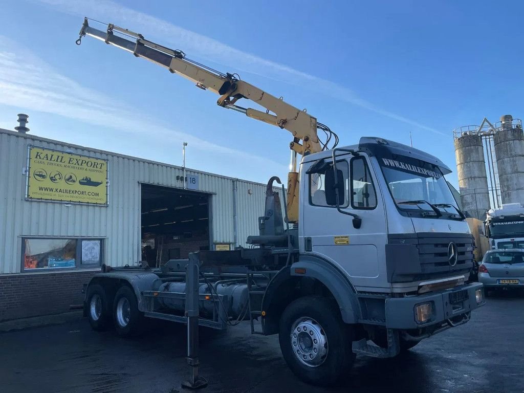 Abrollcontainer des Typs Sonstige Mercedes Benz SK 2631 Ampliroll 6x4 Atlas 140.1 Crane V6 Big Axle's Top Condit, Gebrauchtmaschine in 'S-Hertogenbosch (Bild 2)