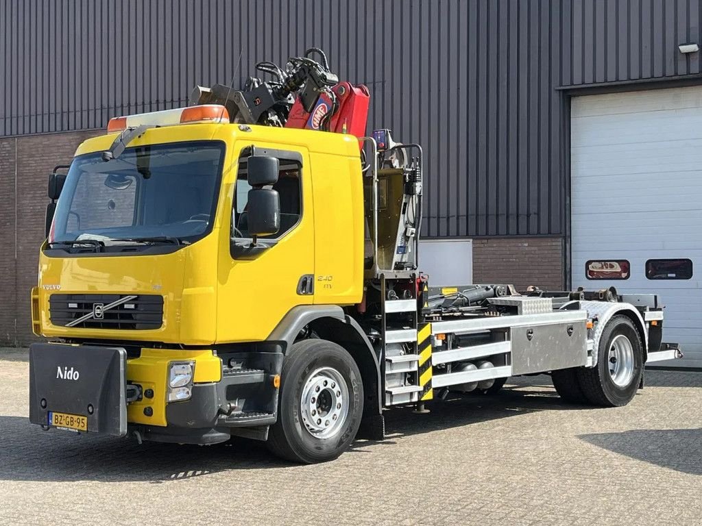 Abrollcontainer za tip Volvo FE 240 / HMF Z-Crane / Radio remote / Hooklift Haakarm / Only 20, Gebrauchtmaschine u Ammerzoden (Slika 8)