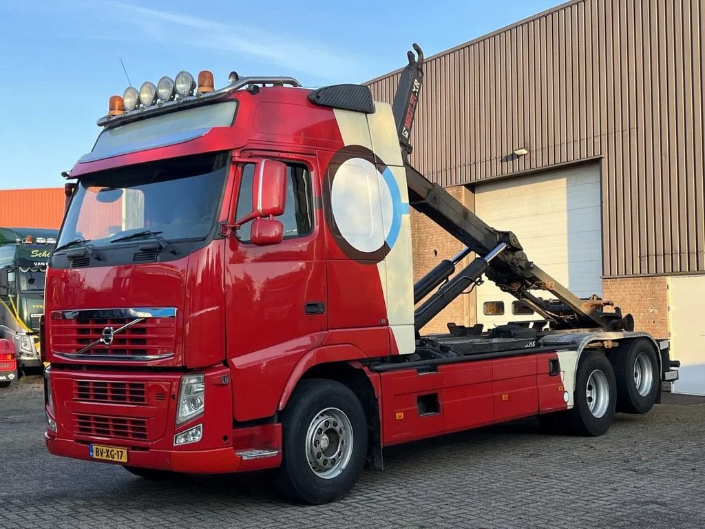 Abrollcontainer typu Volvo FH 440 / Euro5 / 6x2 / Hiab hooklift 26 ton / NL Truck, Gebrauchtmaschine v Ammerzoden (Obrázok 1)