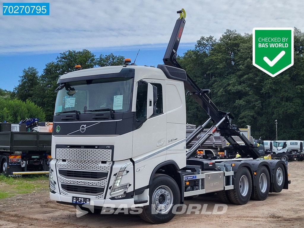 Abrollcontainer des Typs Volvo FH 540 8X4 24 tons Hiab Multilift Lift-Lenkasche Retarder Euro 6, Neumaschine in Veghel (Bild 1)