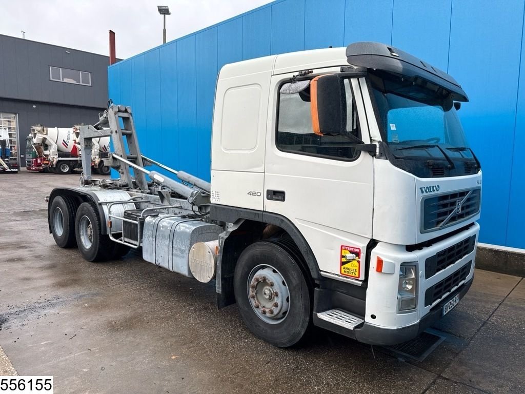 Abrollcontainer tip Volvo FM 420 6X2, Steel suspension, Manual, Gebrauchtmaschine in Ede (Poză 3)