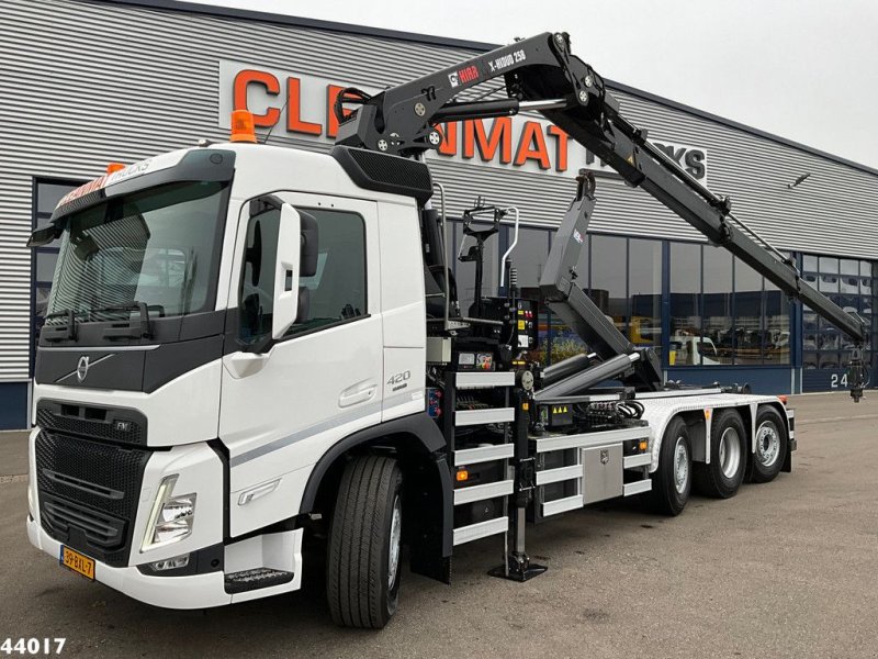 Abrollcontainer a típus Volvo FM 420 8x2 Hiab 25 Tonmeter laadkraan + Welvaarts weighing syste, Gebrauchtmaschine ekkor: ANDELST (Kép 1)