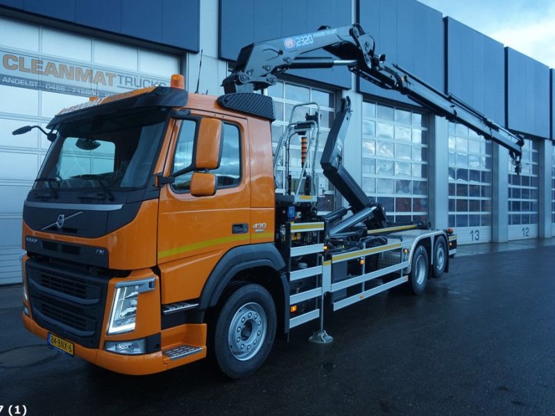 Abrollcontainer van het type Volvo FM 440 HMF 23 ton/meter laadkraan, Gebrauchtmaschine in ANDELST