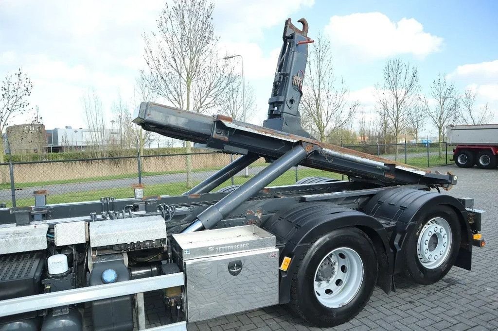 Abrollcontainer del tipo Volvo FM 460 6X2*4 EURO 6 LENKACHSE STEERING AXLE, Gebrauchtmaschine en Marknesse (Imagen 11)