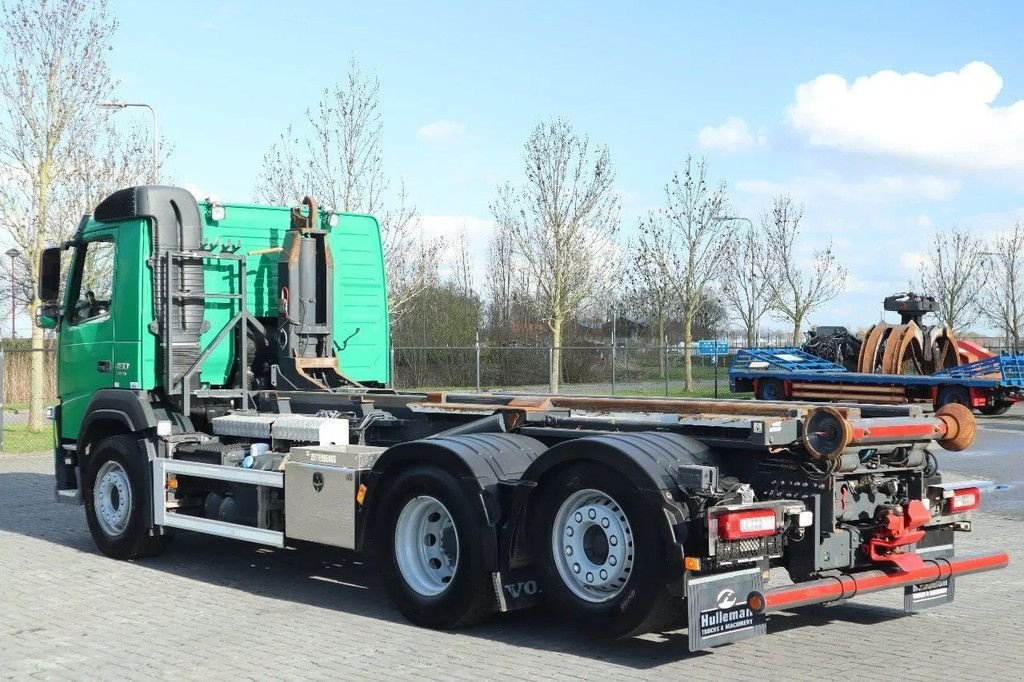 Abrollcontainer van het type Volvo FM 460 6X2*4 EURO 6 LENKACHSE STEERING AXLE, Gebrauchtmaschine in Marknesse (Foto 7)