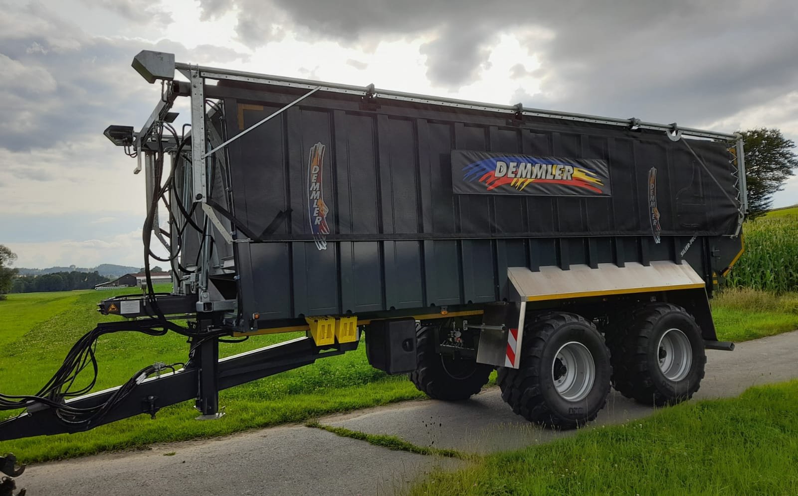 Abschiebewagen des Typs Demmler TSM 2470 HY, Gebrauchtmaschine in Mähring (Bild 4)