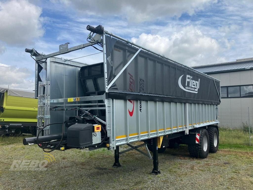 Abschiebewagen van het type Fliegl ASS 298, Neumaschine in Albersdorf (Foto 1)