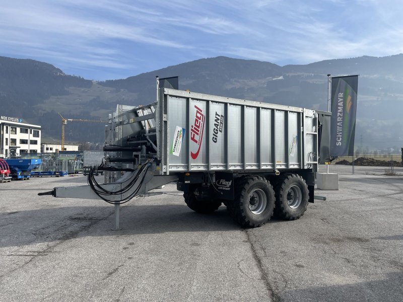 Abschiebewagen van het type Fliegl ASW 160 FOX, Neumaschine in Schlitters (Foto 1)