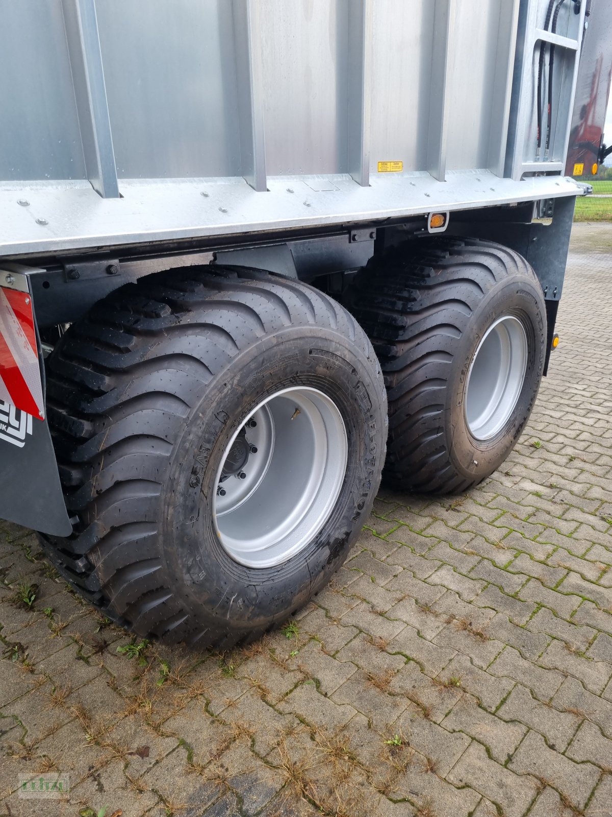 Abschiebewagen of the type Fliegl ASW 256 C, Neumaschine in Bruckmühl (Picture 5)