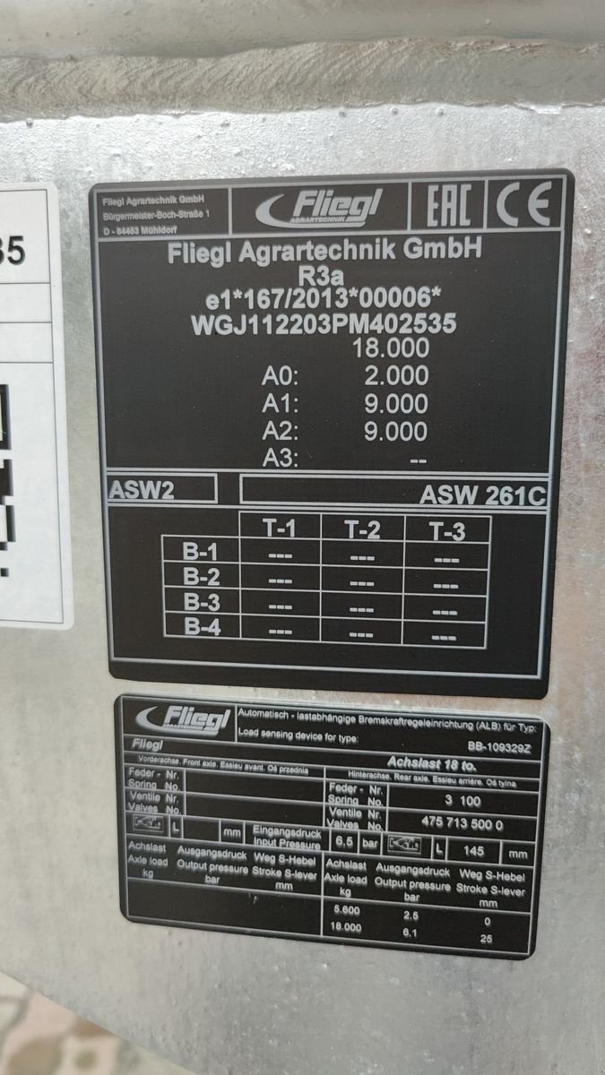 Abschiebewagen Türe ait Fliegl ASW 261 Compact Fox Tandem, Neumaschine içinde Kirchschlag (resim 9)